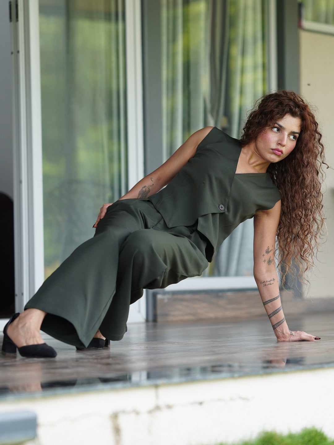 Slash It Waistcoat With Trousers: Olive