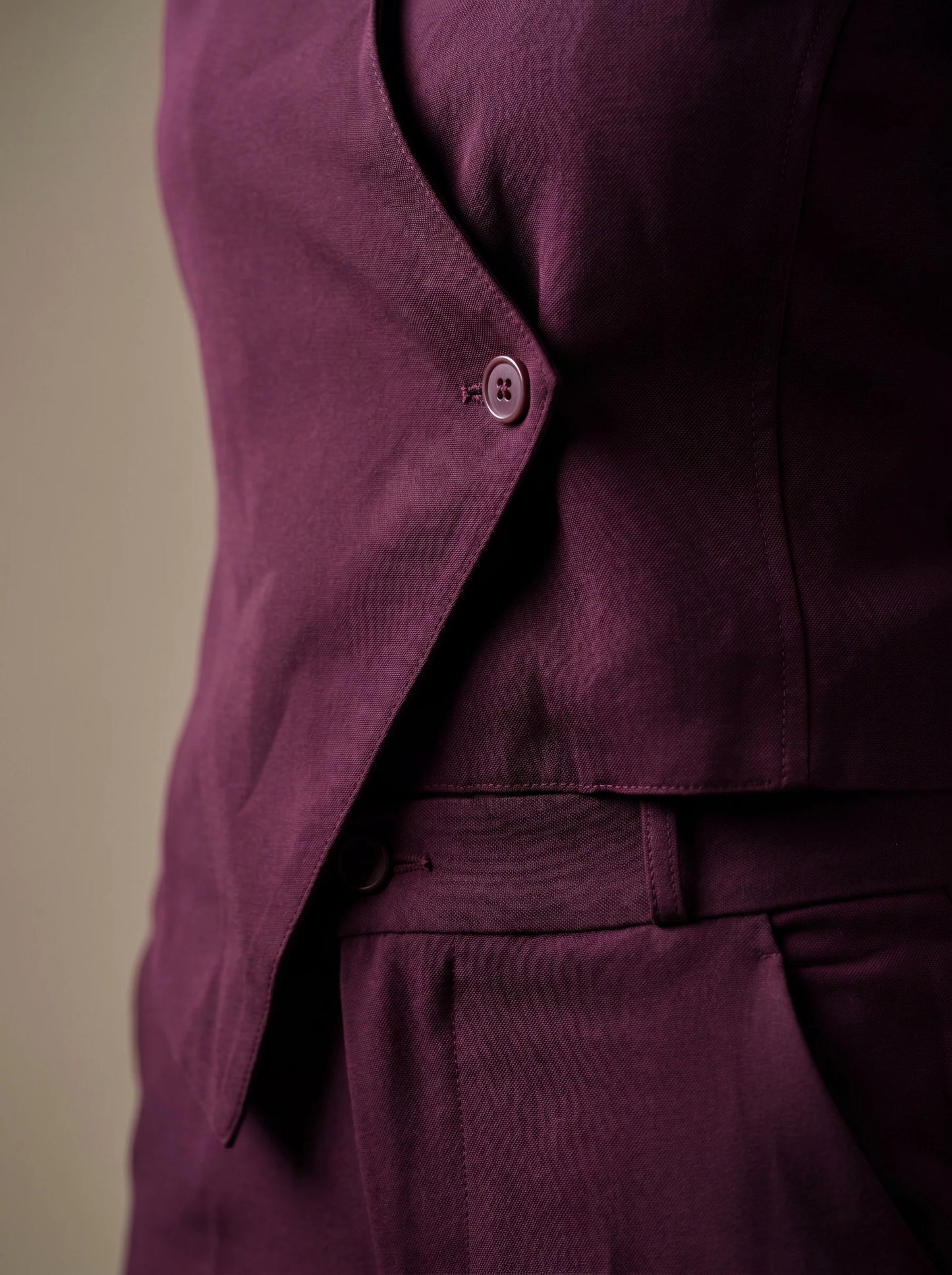 Slash It Waistcoat With Trousers: Wine