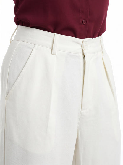 Easy Fit Mid-Waist Pants : Off-White